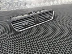 Дефлектор обдува салона Audi A4 B8 2010 8T1820951B