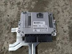 Блок управления двигателем Hyundai Tucson 2006 3911327295
