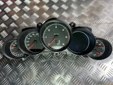 Панель приборов (щиток) Porsche Cayenne 958 рест. 2016 7P5920954