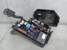 Блок предохранителей Toyota C-HR AX10 рест. 2020 8264147050