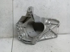 Кронштейн двигателя Volvo XC40 (2017 - 2022) 31370633