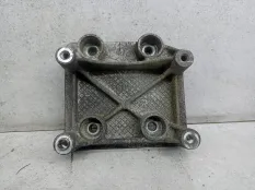 Кронштейн компрессора кондиционера Peugeot 206 рест. 2007 9656881780