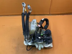 Насос отопителя Tesla Model Y 2022