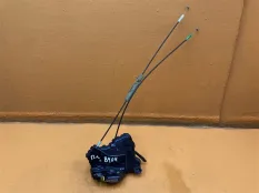 Замок двери передний левый Toyota Tundra XK50 5.7