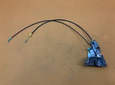 Замок двери задний левый Toyota Sienna 3 3.5 2013