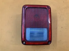 Фонарь задний правый Jeep Wrangler JK 3.6 2013