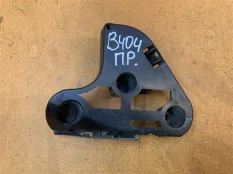 Кронштейн бампера передний правый Toyota Tundra