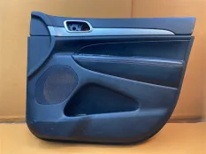 Обшивка двери передняя правая Jeep Grand Cherokee