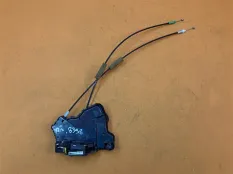 Замок двери передний левый Toyota Sienna 3 3.5