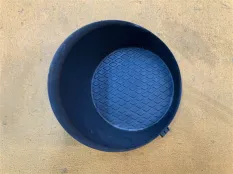 Заглушка противотуманной фары передняя левая