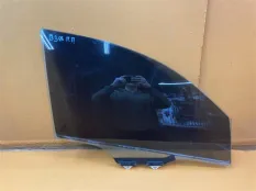 Стекло двери переднее правое Acura MDX YD3 J35Y5