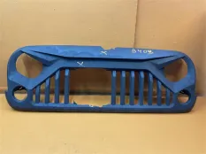 Решетка радиатора Jeep Wrangler JK 3.6 2013