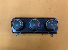 Блок климат-контроля Jeep Wrangler JK 3.6 2013
