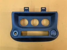 Накладка торпедо центральная Jeep Wrangler JK 3.6