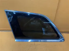 Форточка багажника задняя левая Jeep Grand