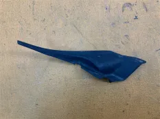 Уголок жабо левый Toyota Tundra XK50 5.7 2007