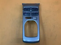 Накладка центральной консоли Chevrolet Camaro 5