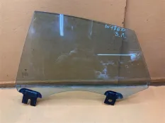 Стекло двери заднее левое Tesla Model S 2018