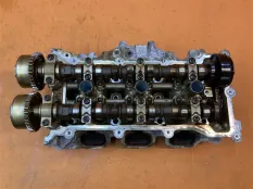 Головка блока цилиндров правая Dodge Challenger 3