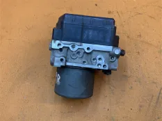 Блок ABS Toyota Sienna 3 3.5 2013