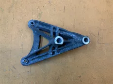 Кронштейн генератора Jeep Wrangler JK 3.6 2013