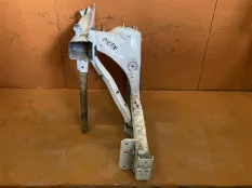 Лонжерон передний правый Jeep Grand Cherokee WK2