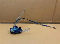 Замок двери передний левый Chevrolet Tahoe GMT900