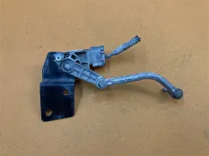 Датчик дорожного просвета передний правый Jeep