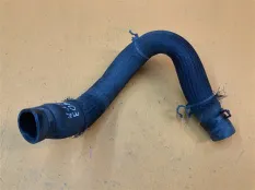 Патрубок радиатора верхний Jeep Wrangler JK 3.6