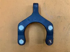 Крюк буксировочный передний Jeep Wrangler JK 3.6