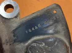 Кулак поворотный передний правый Jeep Grand
