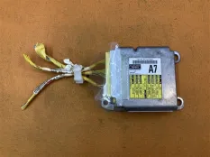 Блок управления подушками безопасности Toyota