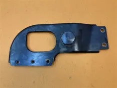 Отбойник капота правый Hummer H2 6.0 2003