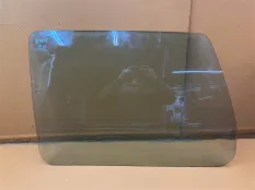 Стекло двери переднее правое Hummer H2 6.0 2003