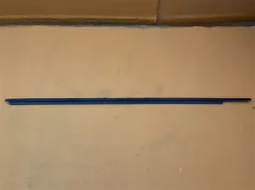 Молдинг стекла двери передний левый Toyota Sienna