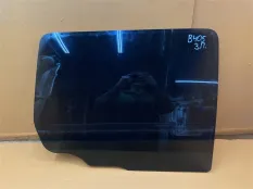 Стекло двери заднее правое Hummer H2 6.0 2003