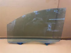 Стекло двери переднее левое Toyota Sienna 3 3.5