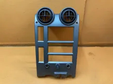 Накладка торпедо центральная Hummer H2 6.0 2003