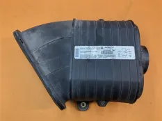 Корпус воздушного фильтра Hummer H2 6.0 2003