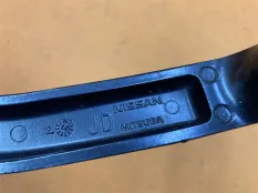 Поводок стеклоочистителя передний левый Infiniti