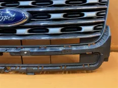 Решетка радиатора Ford Explorer U502 3.5 2016