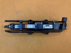 Домкрат Ford Escape 2 2.5 2012