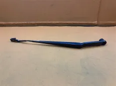 Поводок стеклоочистителя передний левый Subaru