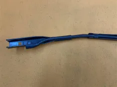 Поводок стеклоочистителя передний правый Subaru