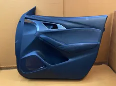 Обшивка двери передняя правая Mazda CX-3 2.0 2019
