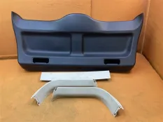 Обшивка крышки багажника Land Rover Freelander