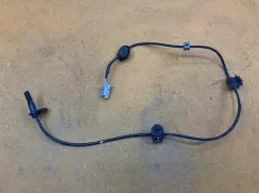 Датчик ABS передний Subaru Forester SK 2.5 2020