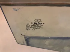 Стекло двери переднее правое Ford Explorer U502