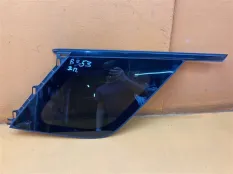 Форточка багажника задняя правая Land Rover