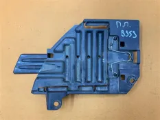 Кронштейн фары передний правый Land Rover